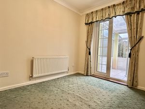 Dining Room- click for photo gallery